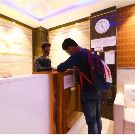 Hotel Royal Sky Luxury Near Delhi Airport Нью-Дели Экстерьер фото